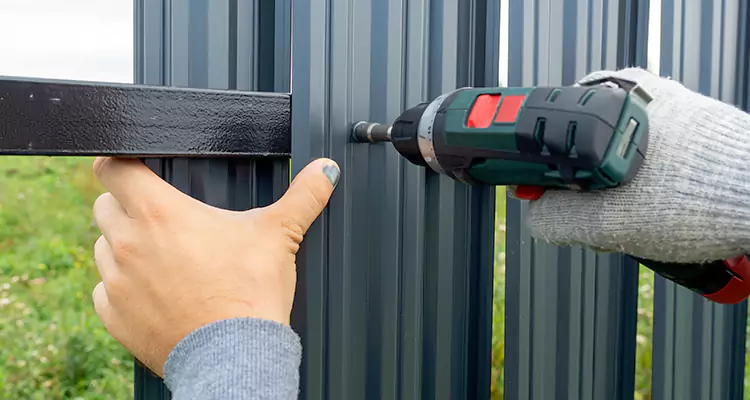 Metal Gate Repair in Oakleaf Plantation, FL