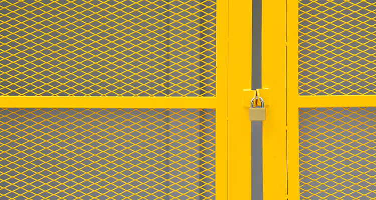 Steel Mesh Screen Door Repair in Oakleaf Plantation, FL