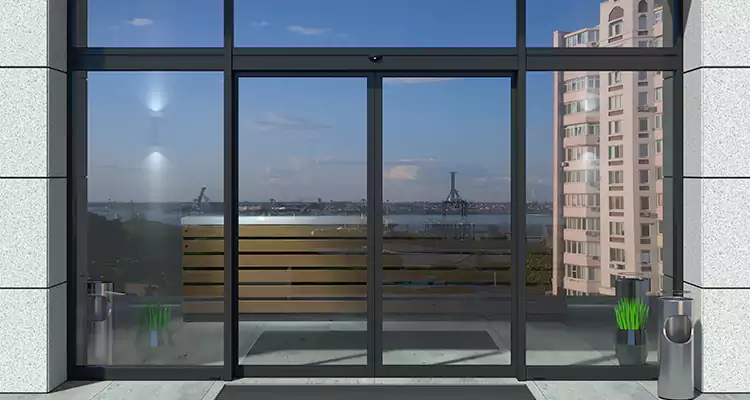 Our Patio Door Casing Repair Services in Oakleaf Plantation, FL