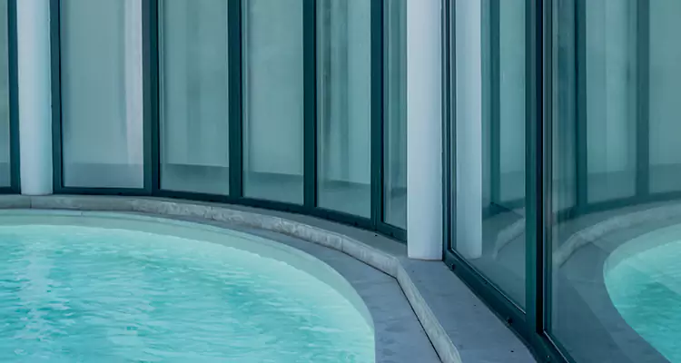 Repair Polyester Screen for Pool Enclosure in Oakleaf Plantation, FL