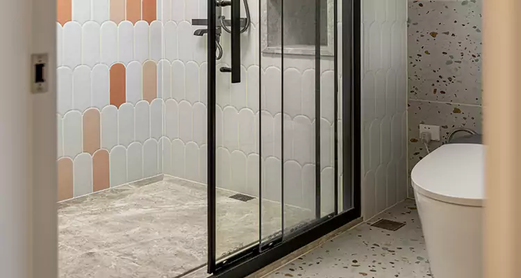 Sliding Shower Door Repair in Oakleaf Plantation, FL