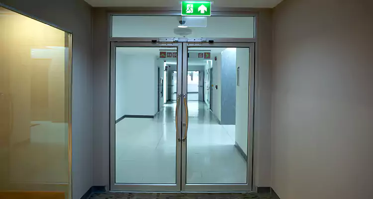 Emergency Glass Door Repair in Oakleaf Plantation, FL