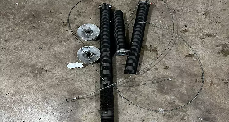 Wayne Dalton Garage Door Spring Replacement in Oakleaf Plantation, FL