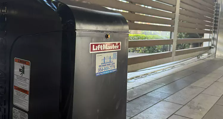 Liftmaster Gate Repair in Oakleaf Plantation, FL