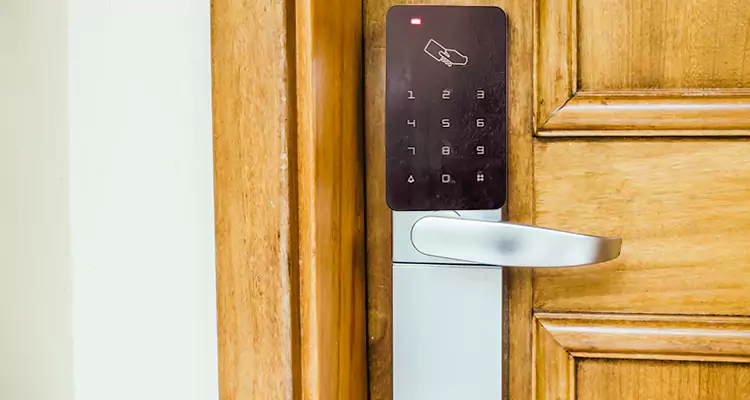 Keyless Hotel Door Locks Repair in Oakleaf Plantation, FL