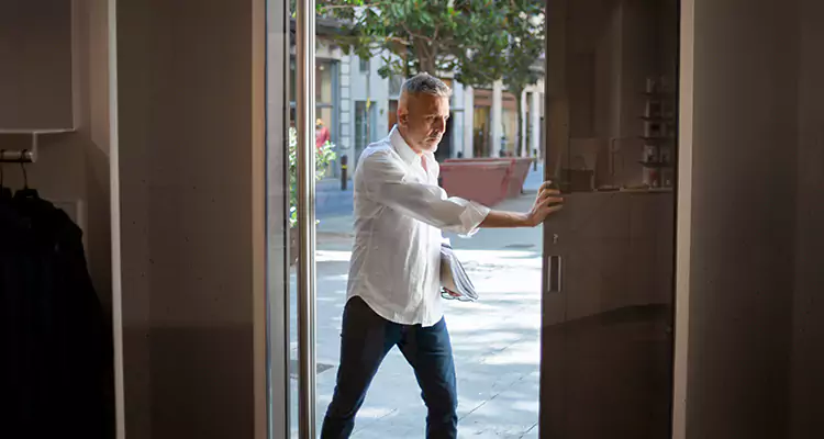 Track Cleaning and Repair for Stuck Doors in Oakleaf Plantation, FL