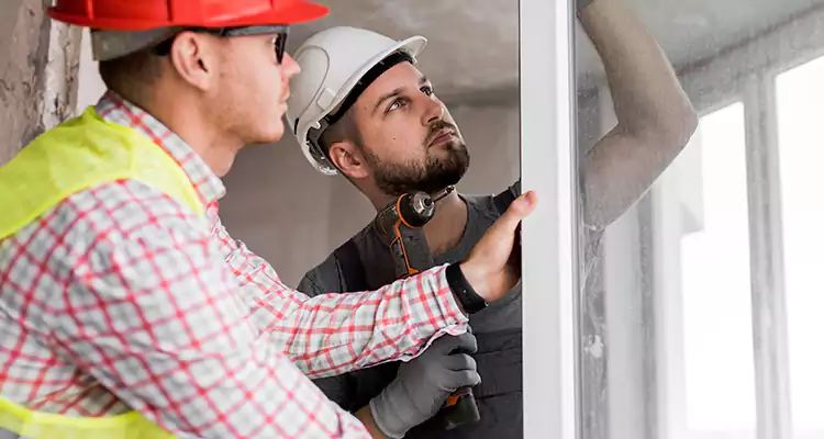 Sliding Patio Door Sticking? Expert Repair in Oakleaf Plantation, FL.