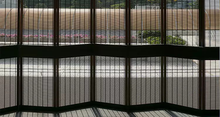 Front Screen Door Repair in Oakleaf Plantation, FL