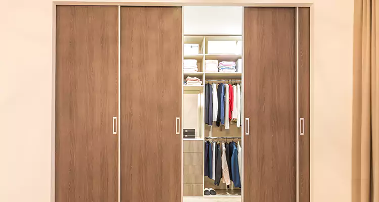Sliding Closet Wardrobe Repairs in Oakleaf Plantation, FL