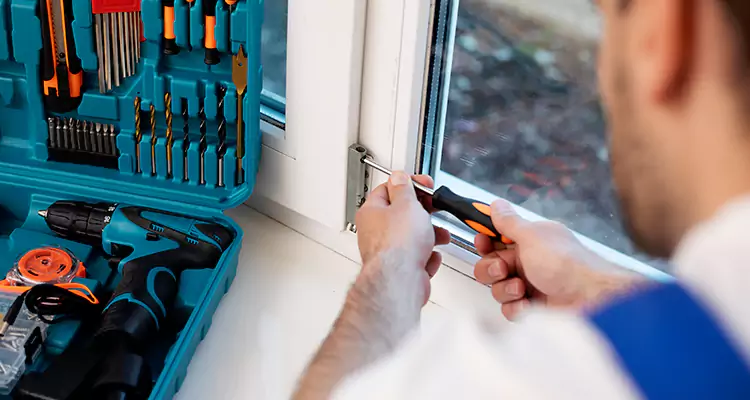 Mirrored Sliding Doors Replacement Expert in Oakleaf Plantation, FL